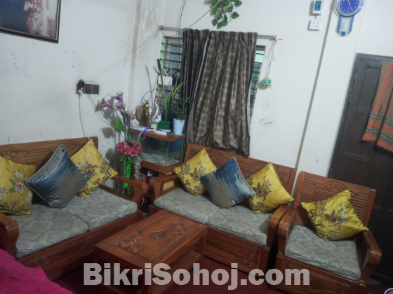 সোফা ও জুতার র‍্যাক কম্ব